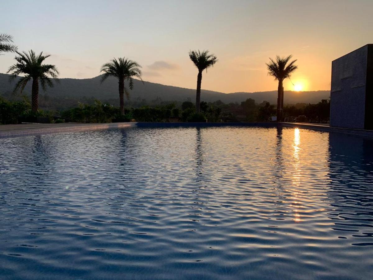 Regenta Resort Belagavi エクステリア 写真