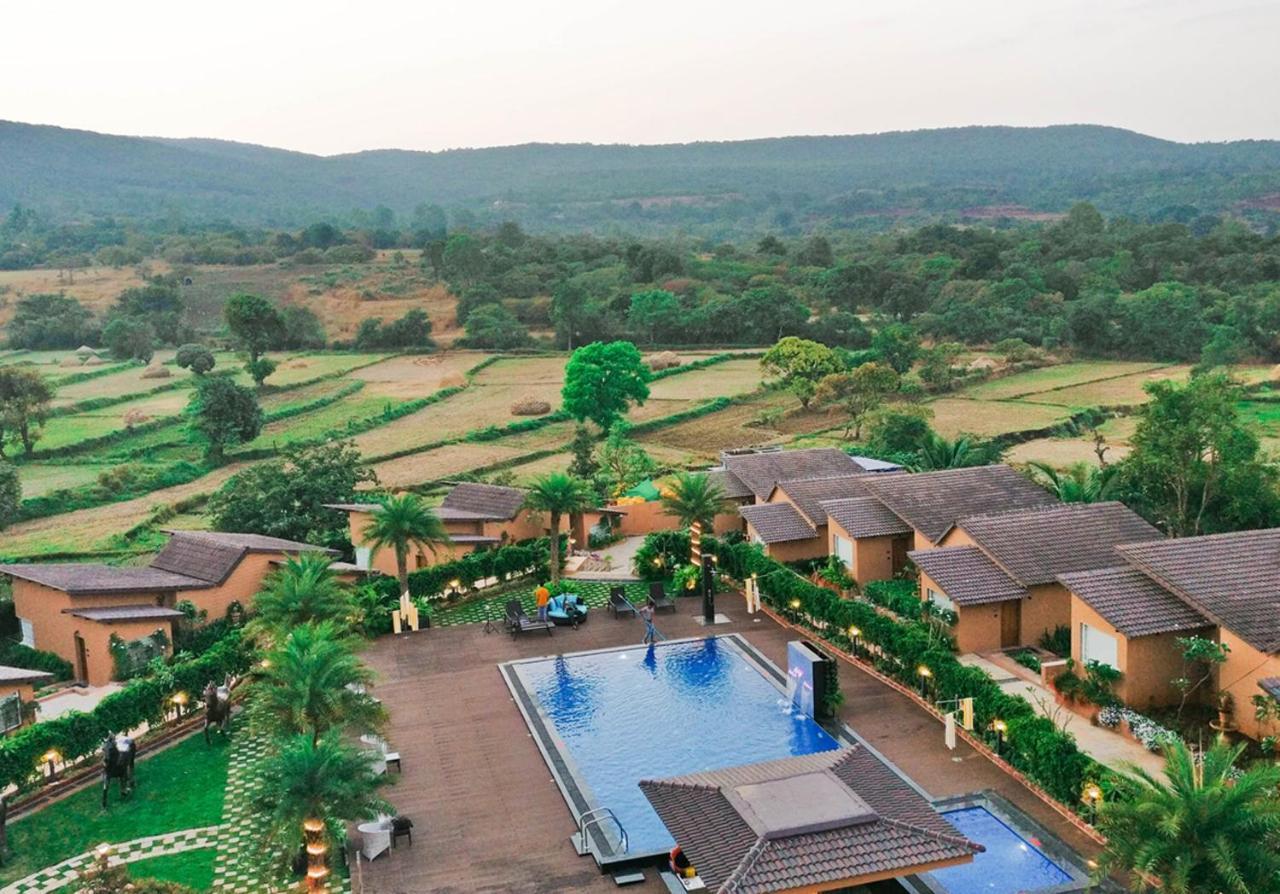Regenta Resort Belagavi エクステリア 写真